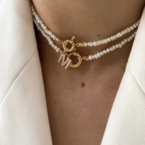 ByNouck White Pearl Initial Chocker